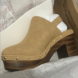 Coconuts by Matisse Tan Studded Women's Clogs